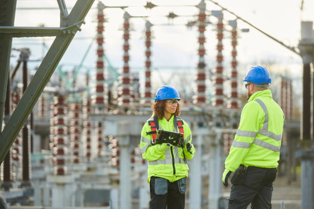 Best Electrical Contractors for Businesses  in Encinitas, CA
