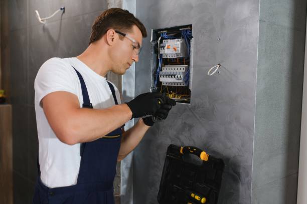 Best Local Electrician Companies  in Encinitas, CA